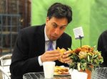 Ed_Miliband_bacon_sandwich.jpg